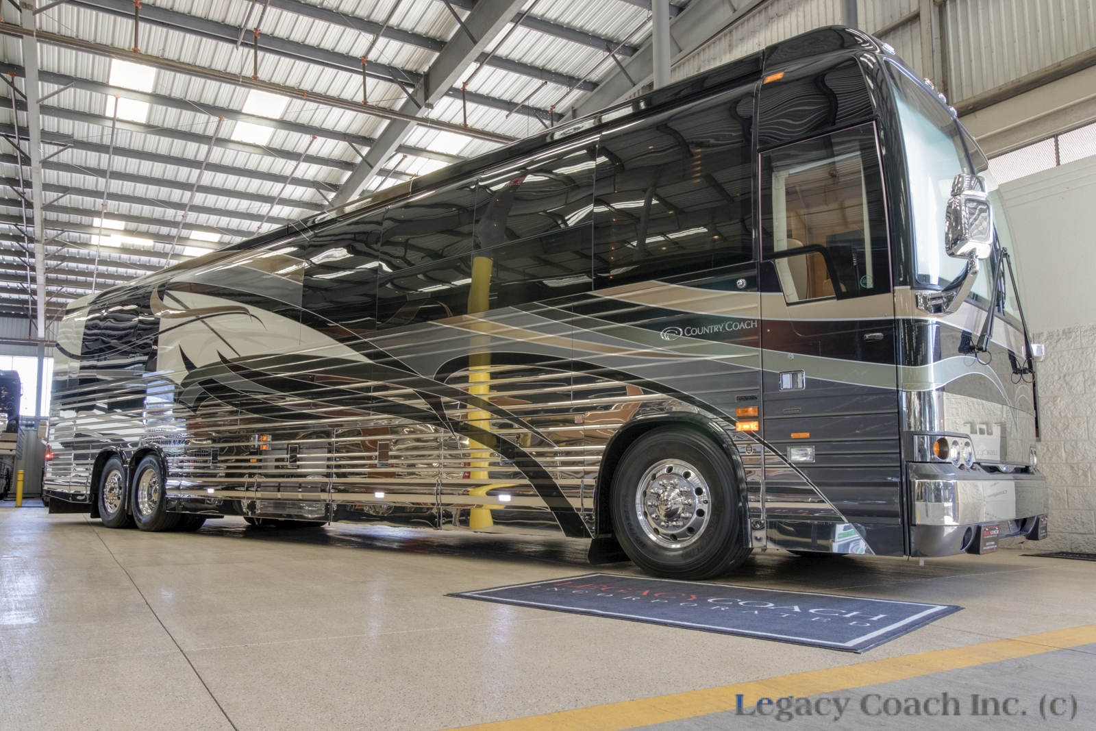 2010 country coach