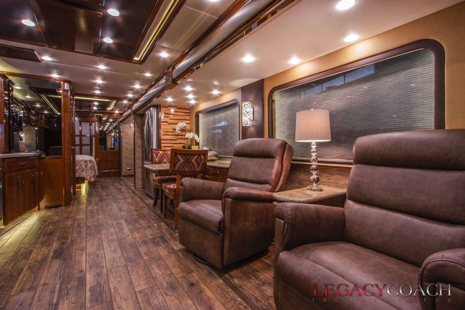 2016 Newmar King Aire 4519 Triple Slide Bath And A Half Legacy Coach